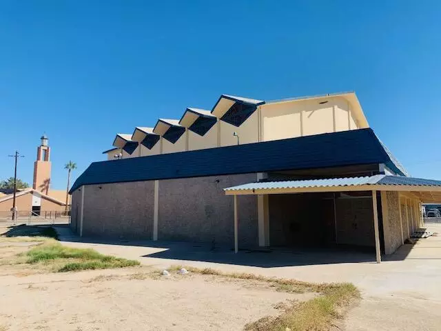 325 N 3rd ST, Blythe, CA 92225