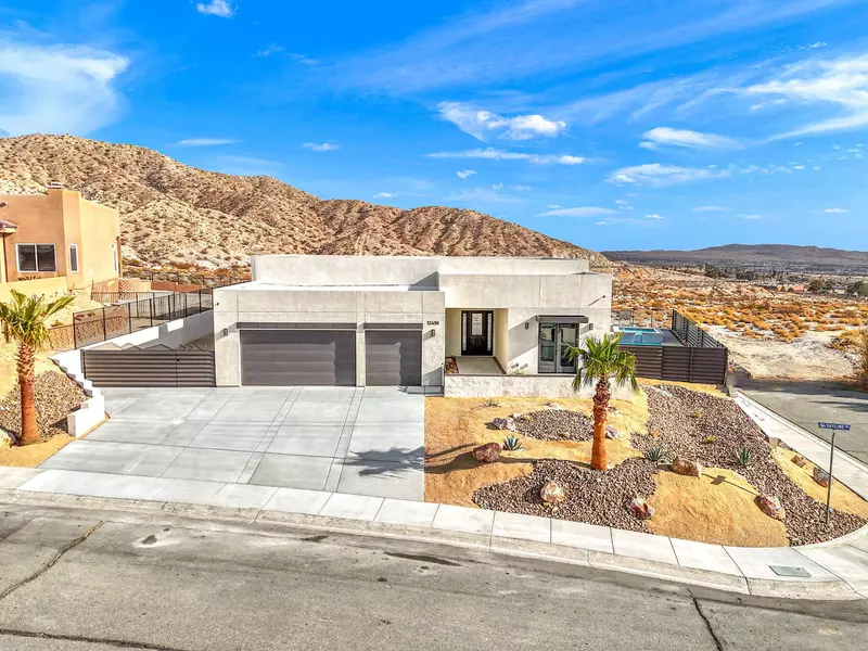 12496 Skyline DR, Desert Hot Springs, CA 92240