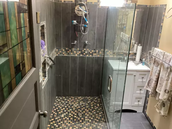 Los Angeles, CA 90063,3225 E Winter ST