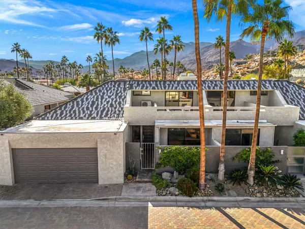 145 E Perlita CIR, Palm Springs, CA 92264