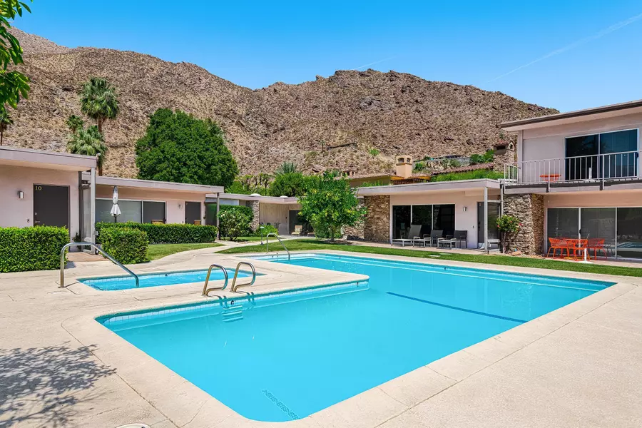 500 W Arenas RD #10, Palm Springs, CA 92262