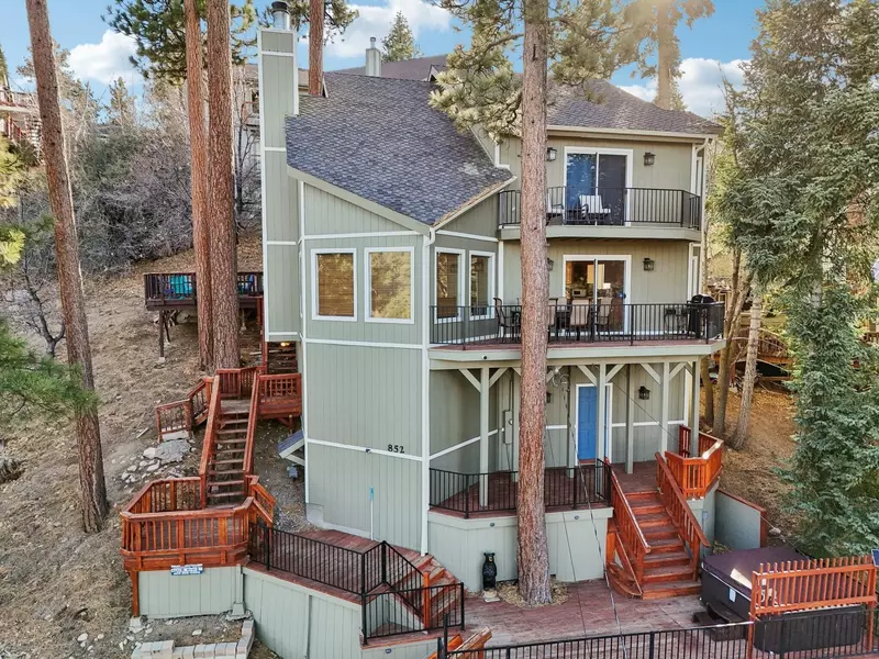 852 Cameron DR, Big Bear Lake, CA 92315