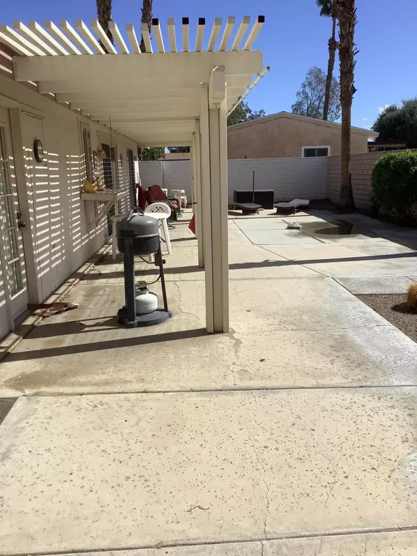 Thousand Palms, CA 92276,35020 Serenade