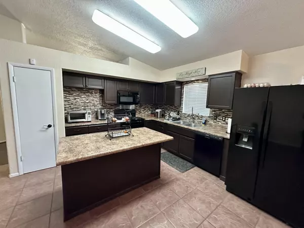 Blythe, CA 92225,770 Oleander LN