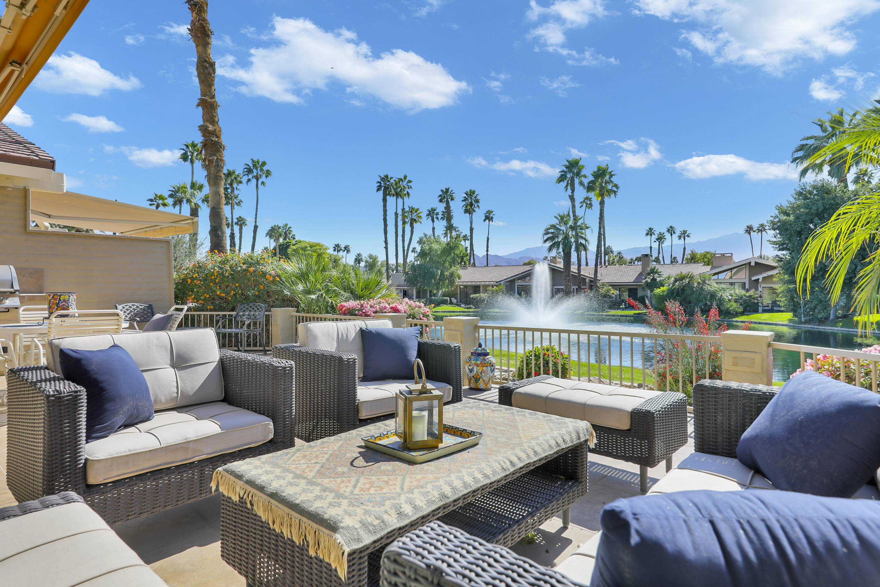85 Laredo LN, Palm Desert, CA 92211