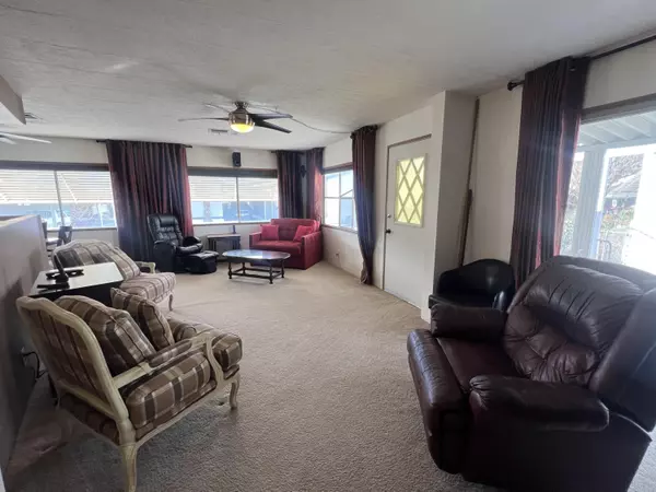 Indio, CA 92201,51555 Monroe ST #145