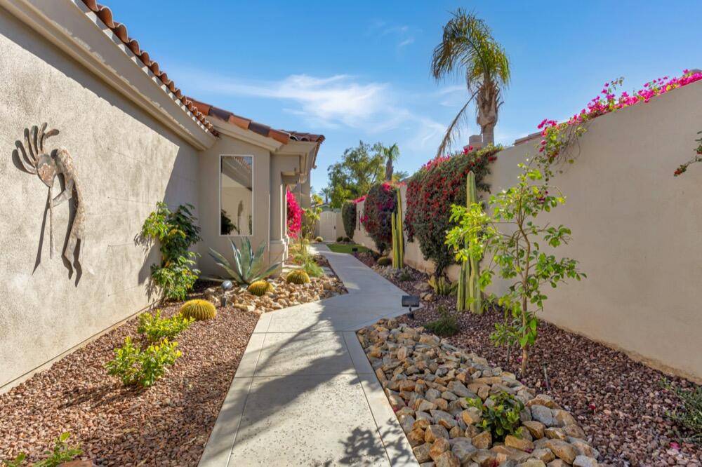 Palm Desert, CA 92211,769 Box Canyon TRL