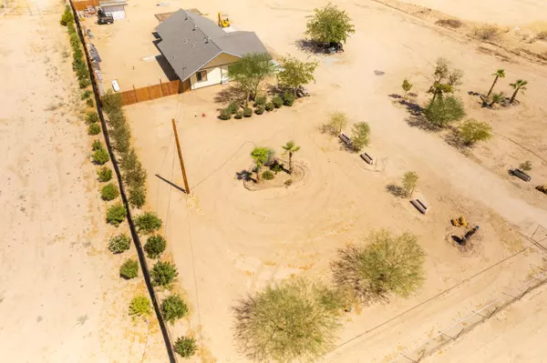 Joshua Tree, CA 92252,64616 E Broadway