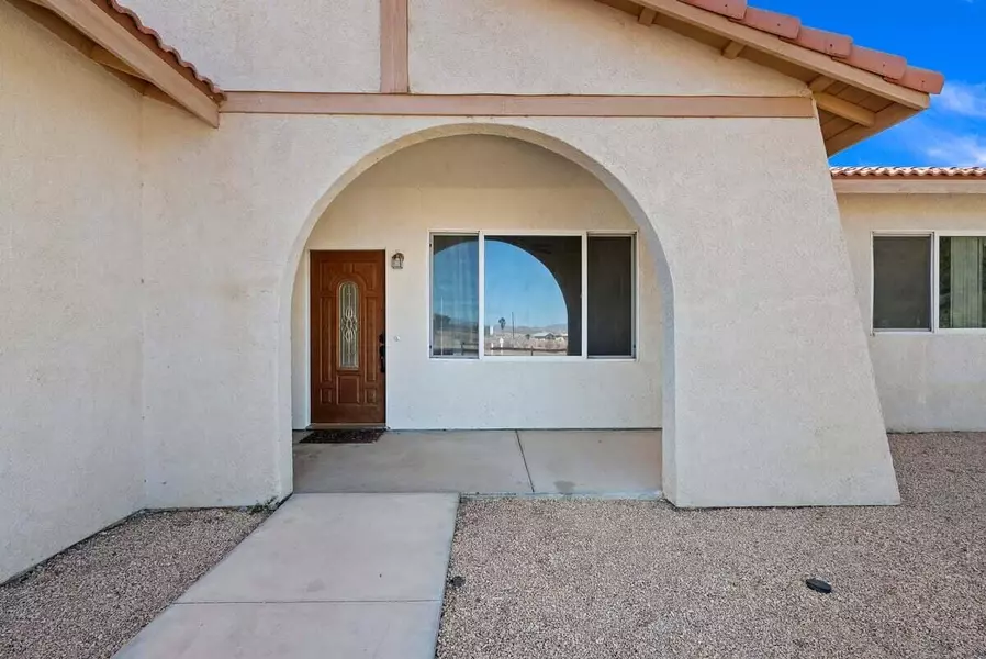 4692 Flying H RD, 29 Palms, CA 92277