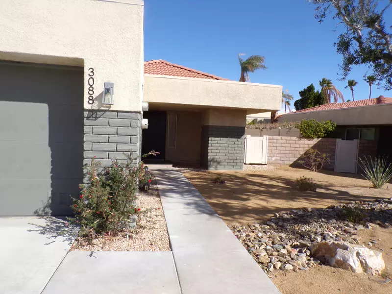 3088 Sunflower CIR E, Palm Springs, CA 92262