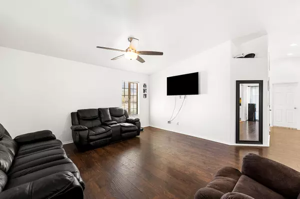 29 Palms, CA 92277,6994 49 Palms AVE