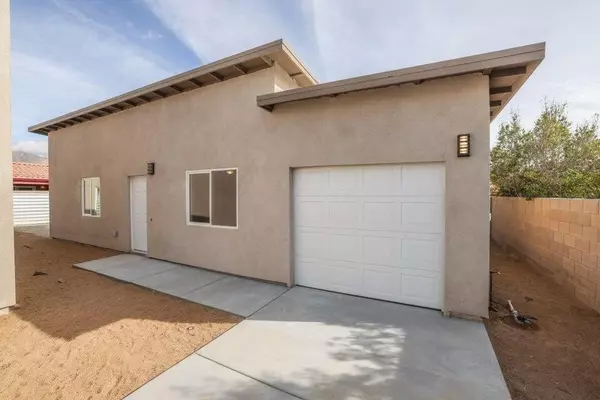 Desert Hot Springs, CA 92240,66285 7th ST