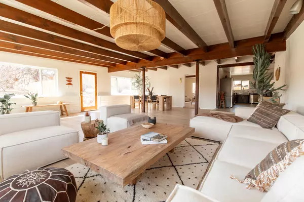 Joshua Tree, CA 92252,61877 Crest Circle DR