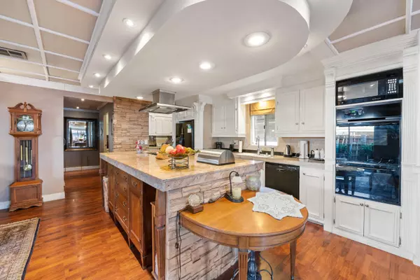 18 Calle De Las Nubes, Palm Springs, CA 92264