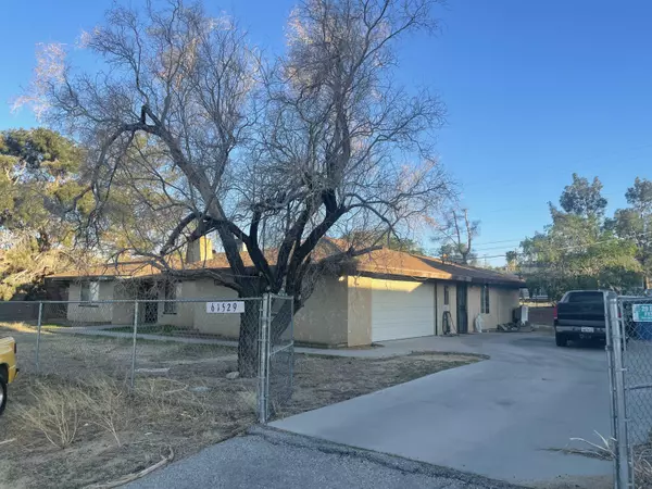 Joshua Tree, CA 92252,61529 Palm Vista Dr DR