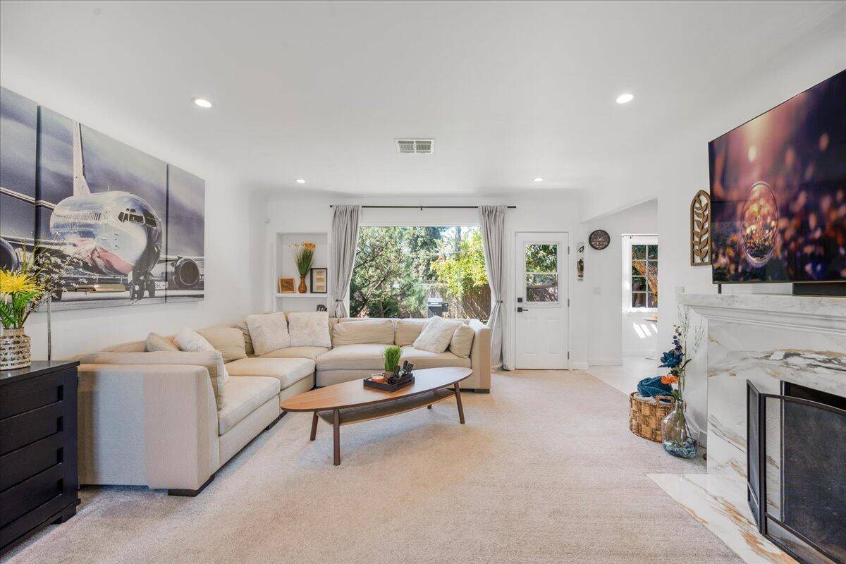 Redlands, CA 92373,643 Cypress CIR