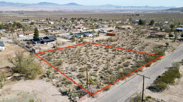 Lucerne Valley, CA 92356,65 Sapphire RD