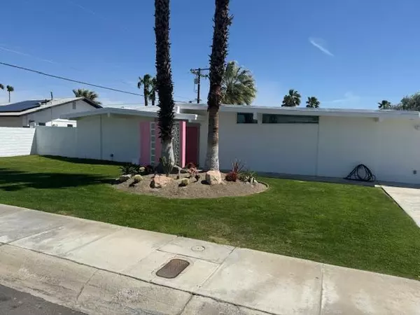 2218 N San Antonio RD, Palm Springs, CA 92262