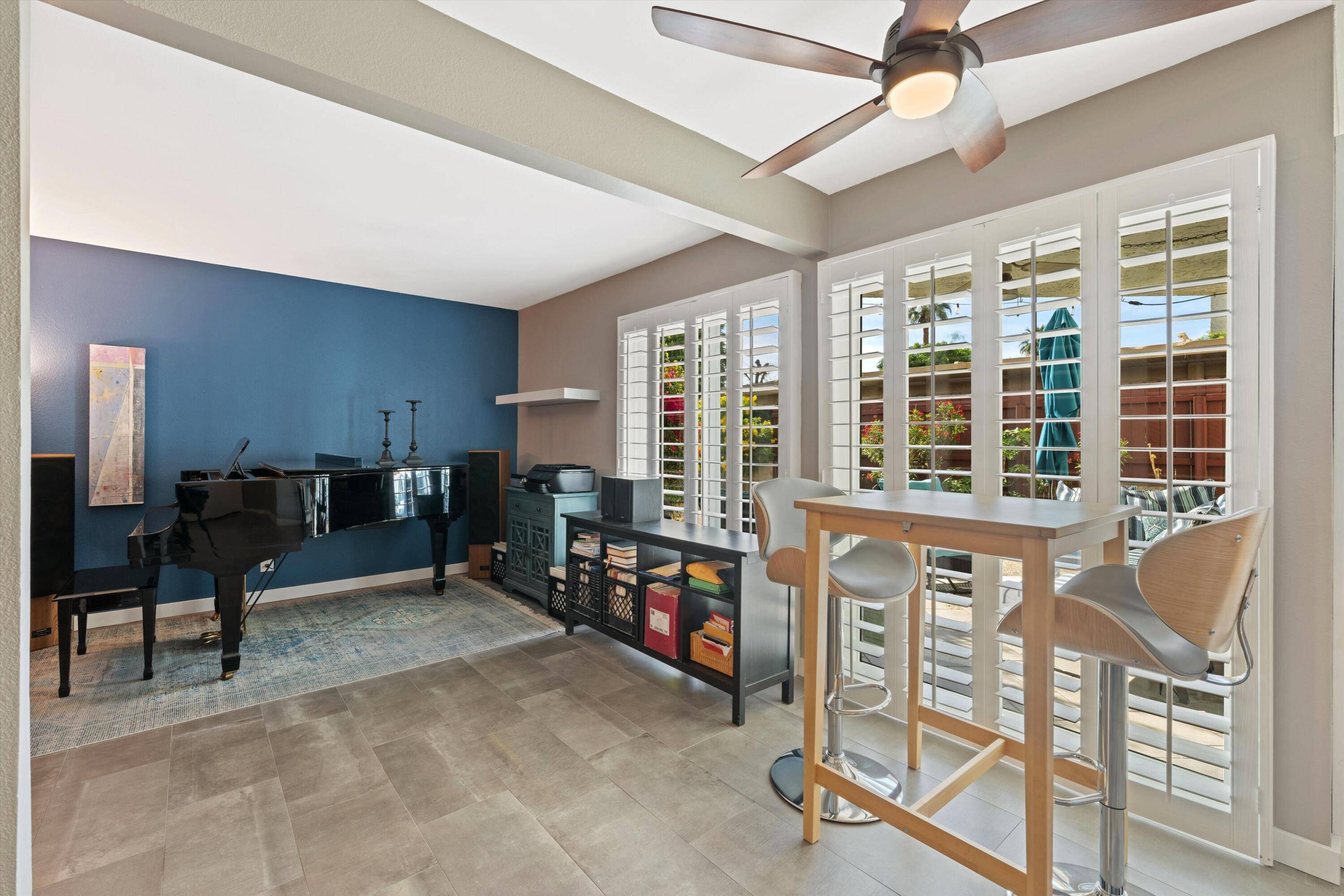 Palm Springs, CA 92264,1490 S Camino Real #101