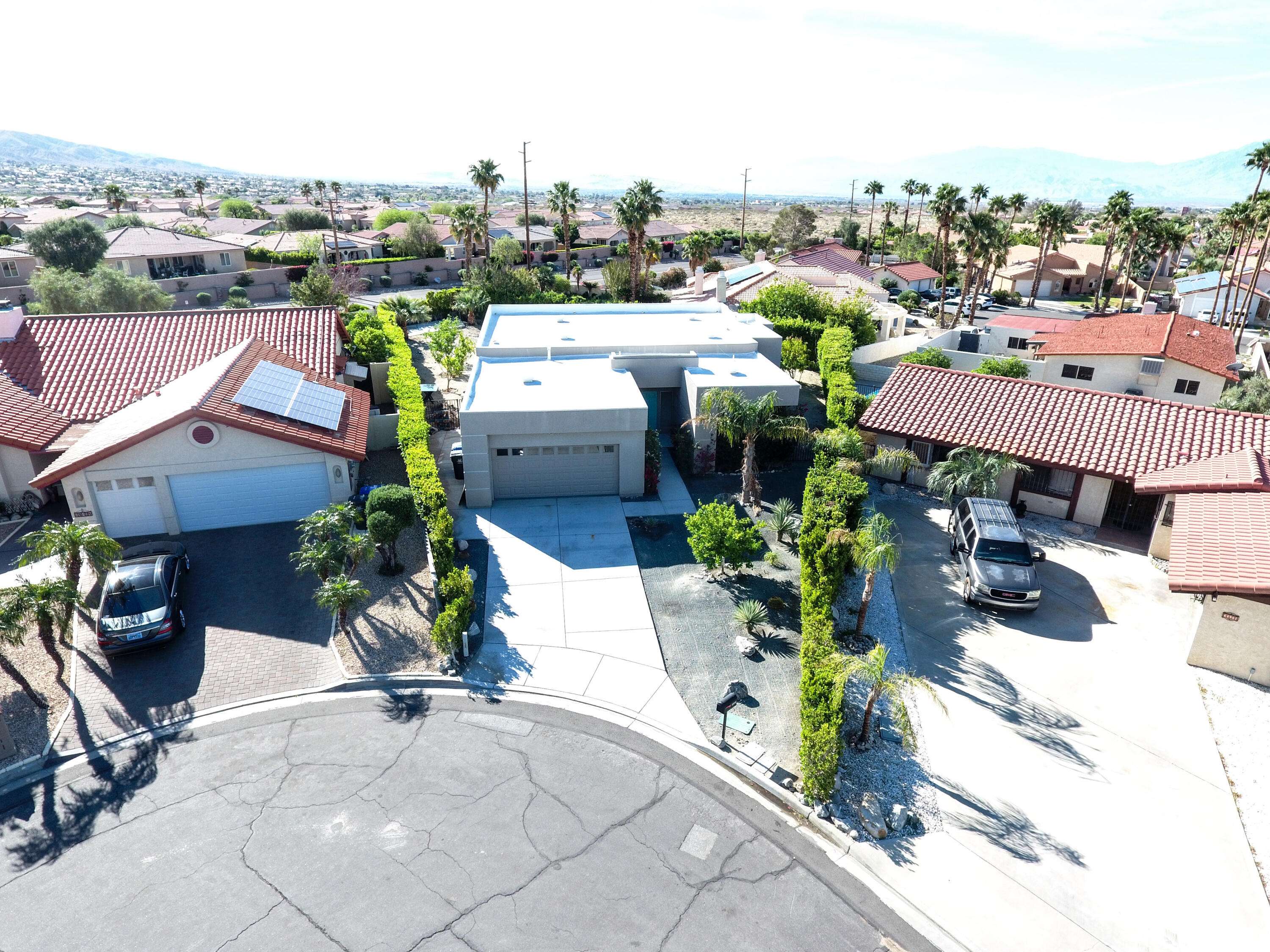 Desert Hot Springs, CA 92240,64977 Barnes CT