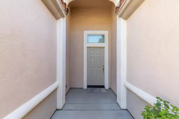 Palm Desert, CA 92211,35302 Staccato ST