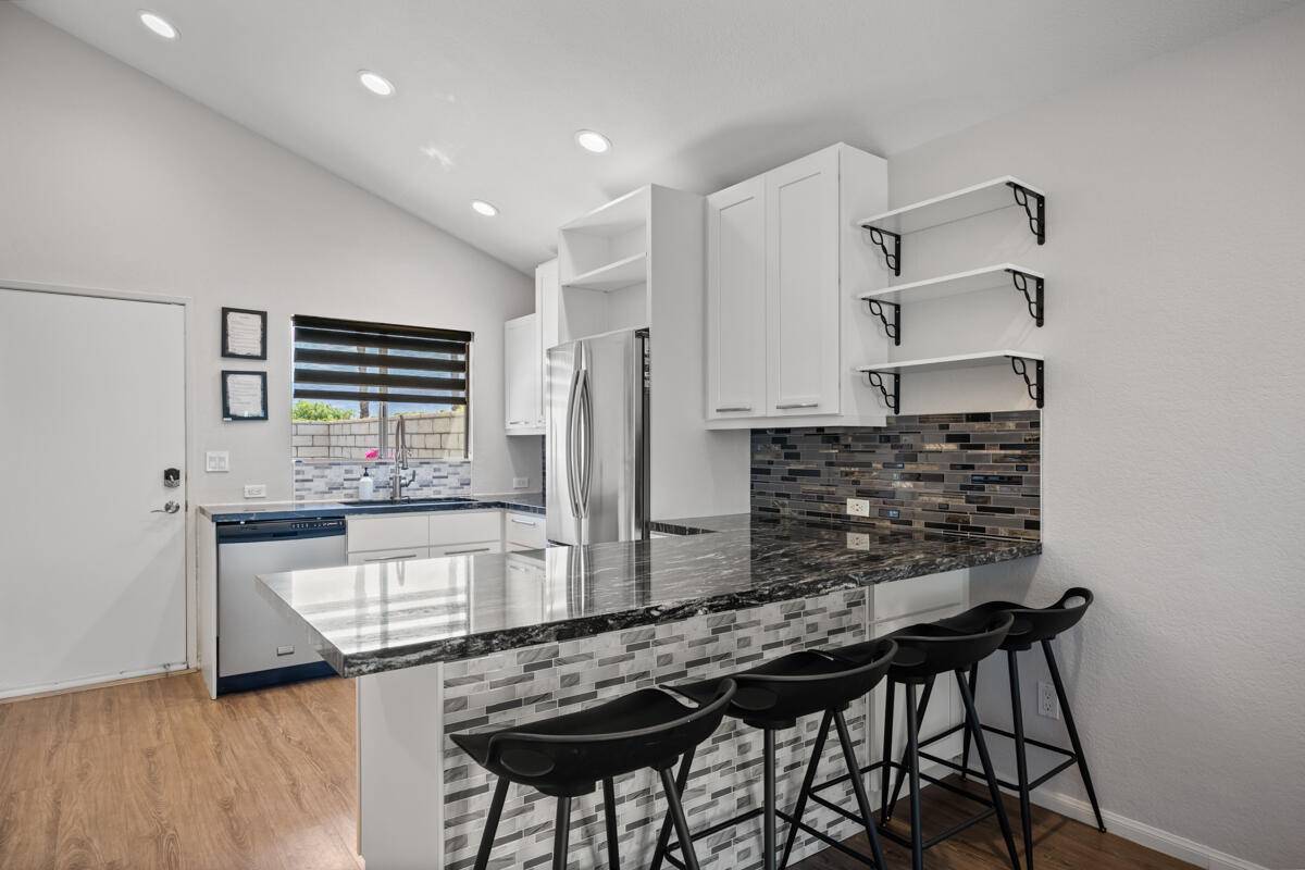 Palm Desert, CA 92211,266 Tava LN