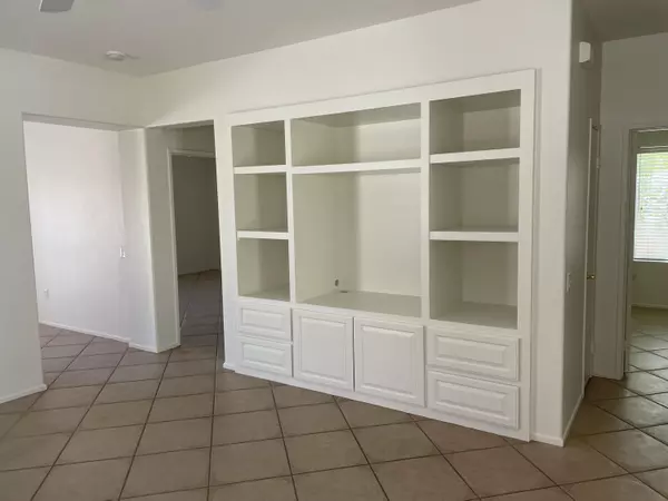 Palm Desert, CA 92211,78472 Glastonbury WAY