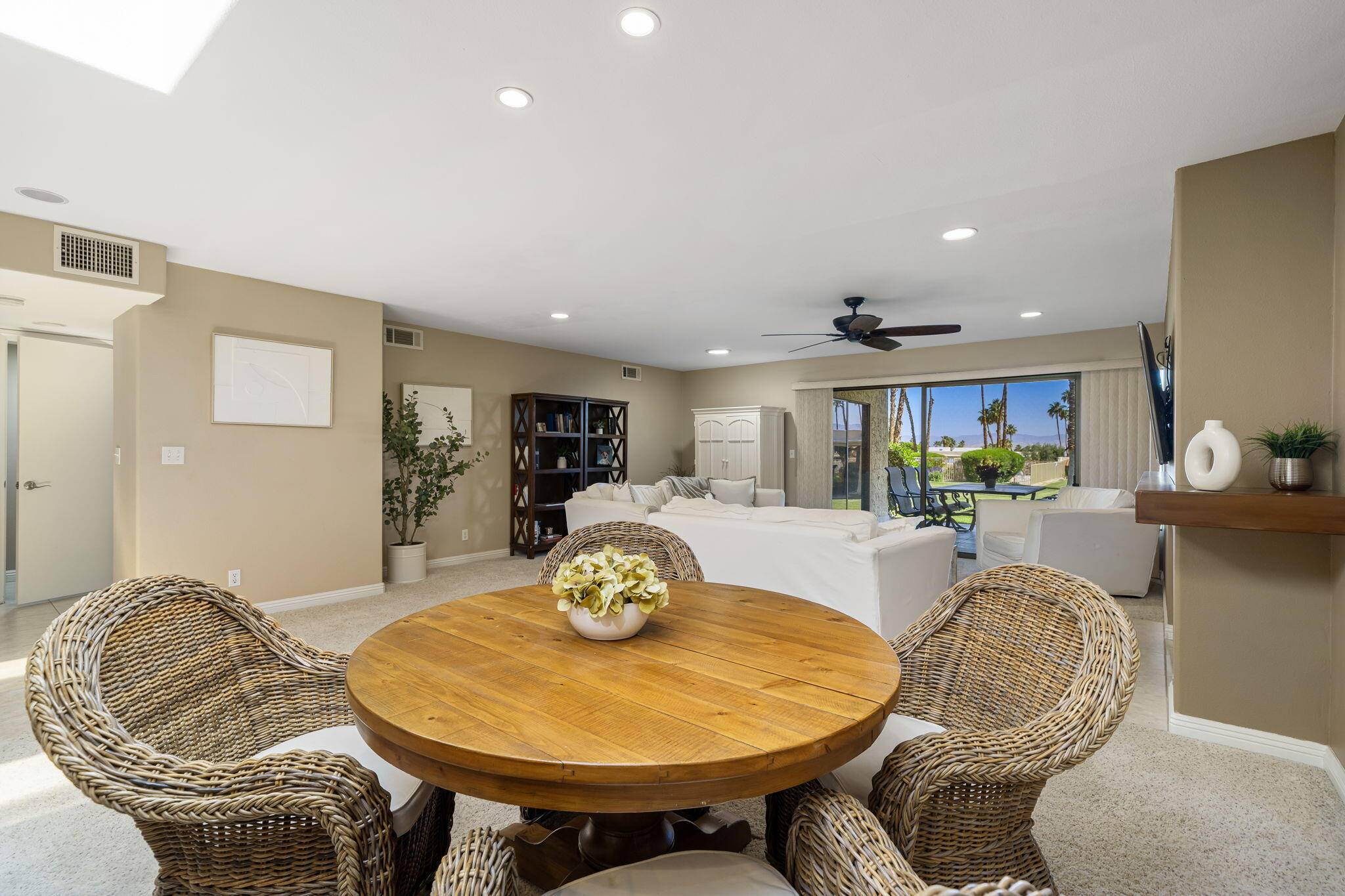 72930 Mesa View DR, Palm Desert, CA 92260