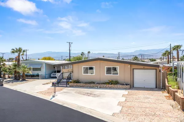 Thousand Palms, CA 92276,32545 Saint Andrews DR