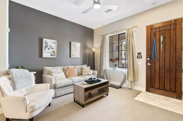 La Quinta, CA 92253,50750 Santa Rosa PLZ #6
