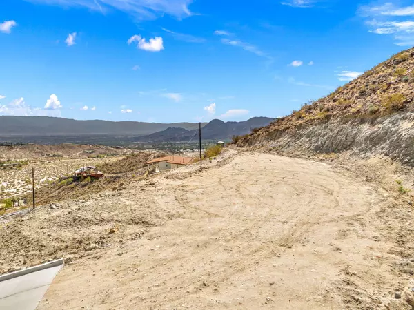 Palm Desert, CA 92260,71105 Cholla WAY