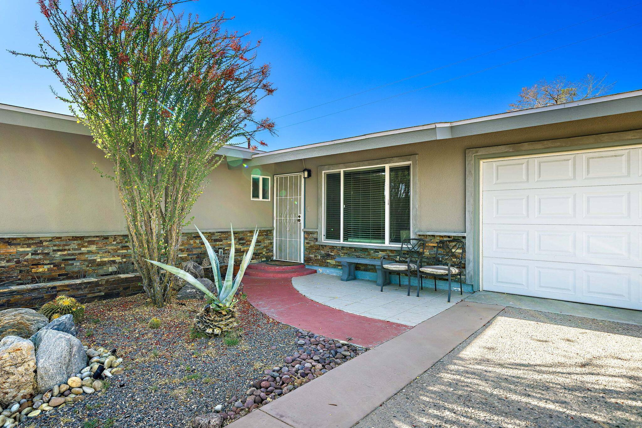 Cathedral City, CA 92234,69895 Papaya LN