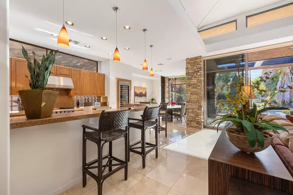 Palm Desert, CA 92260,1134 Lake Vista