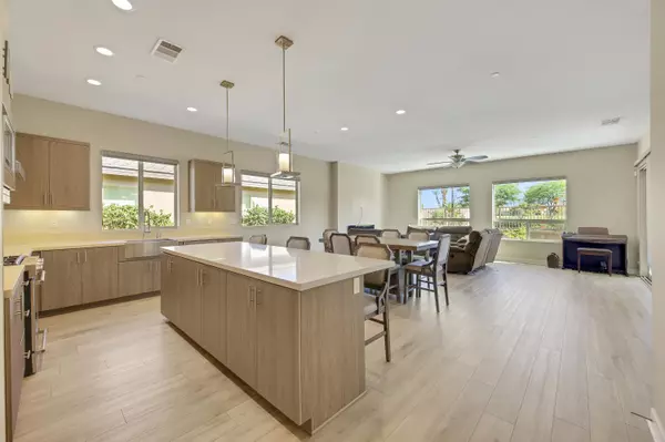 Indio, CA 92201,80085 Canyon Club CT