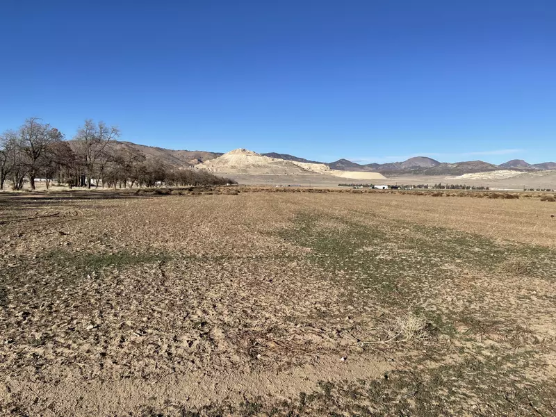 20028 Tehachapi Willow Springs RD, Tehachapi, CA 93561