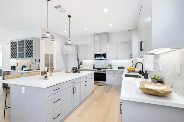 Indio, CA 92201,48129 Barrymore St. ST