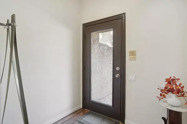 Palm Desert, CA 92260,73475 Foxtail LN