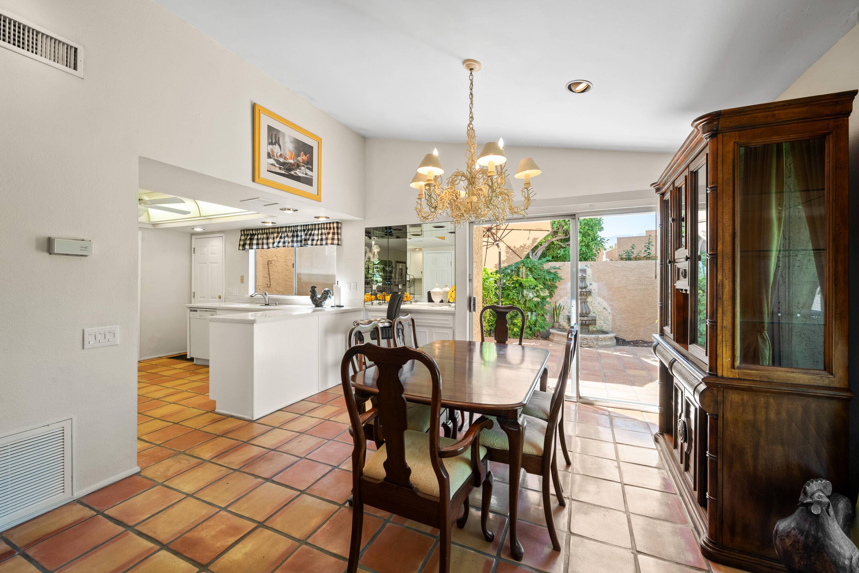 Palm Desert, CA 92260,73438 Foxtail LN