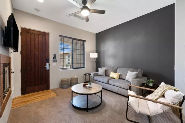 50660 Santa Rosa PLZ #5, La Quinta, CA 92253