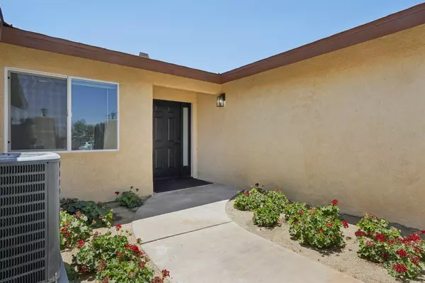Palm Desert, CA 92211,77431 Michigan DR