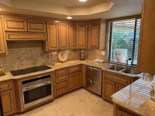 Rancho Mirage, CA 92270,28 La Cerra DR