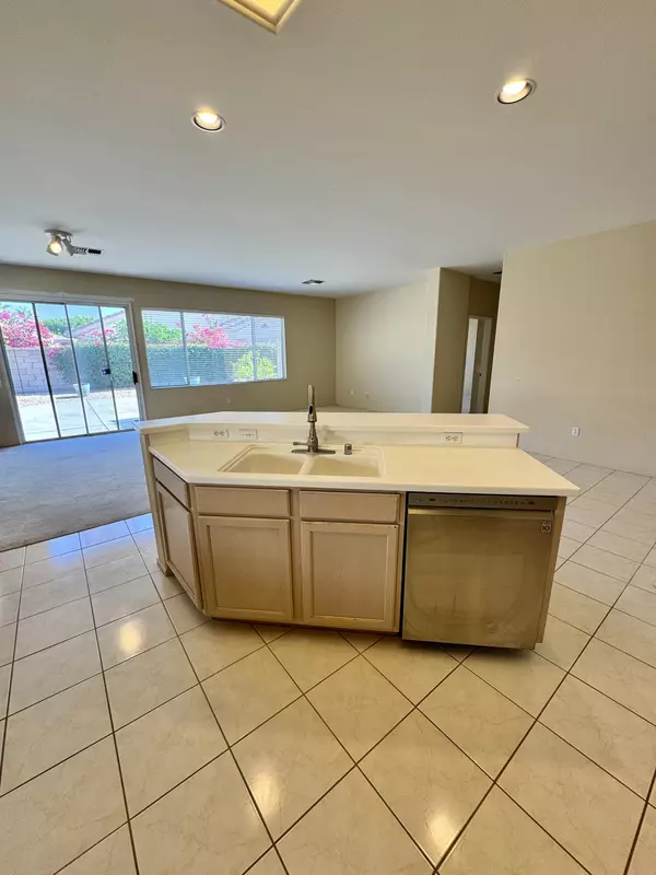 Palm Desert, CA 92211,78976 Apricot LN