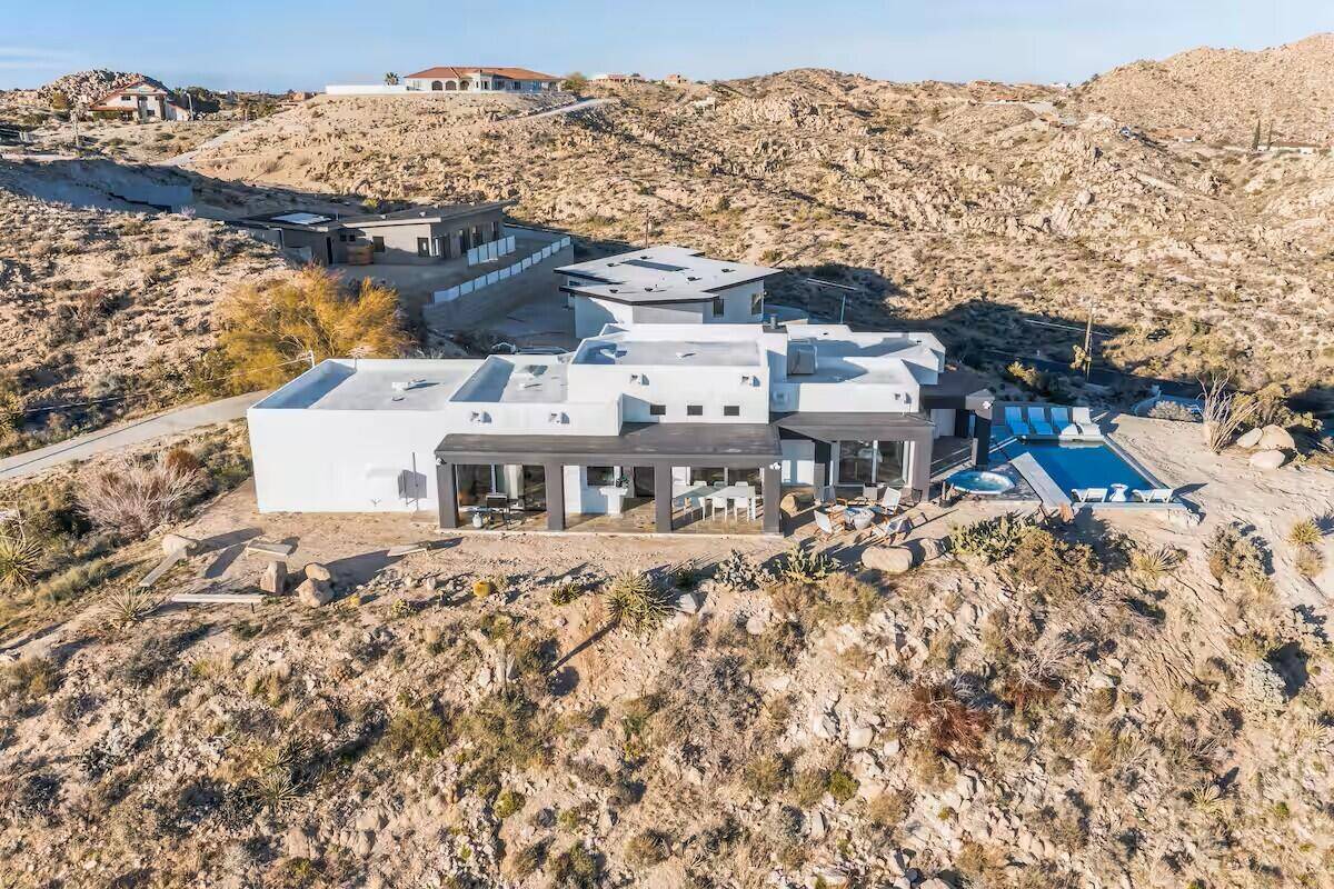 Yucca Valley, CA 92284,57075 Farrelo CT