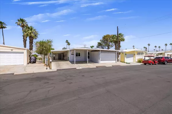 Thousand Palms, CA 92276,33181 Barcelona DR