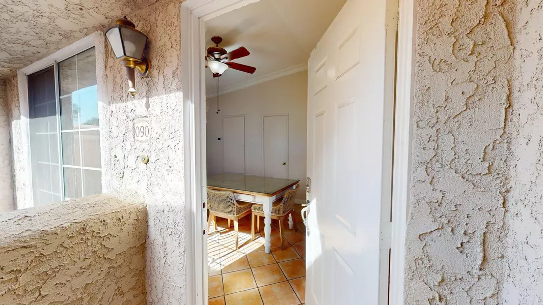 505 S Farrell DR #O90, Palm Springs, CA 92264