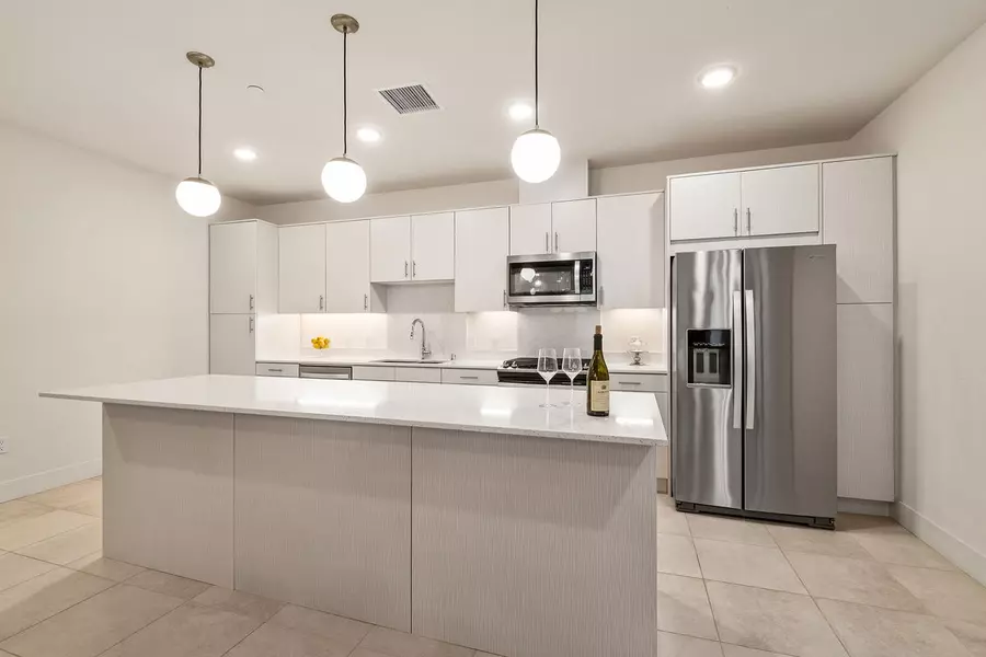 211 The RIV, Palm Springs, CA 92262