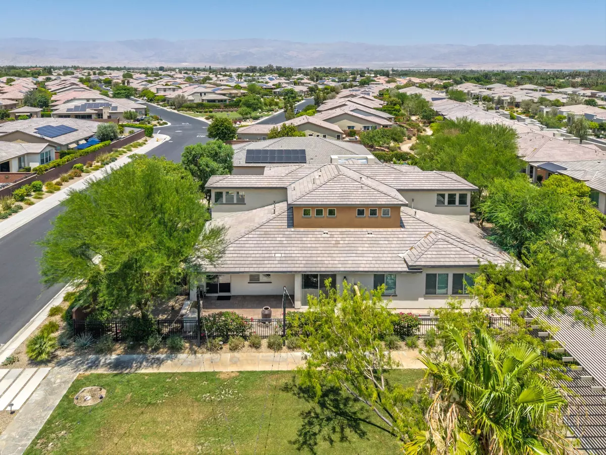 Indio, CA 92201,51673 Harmony CT