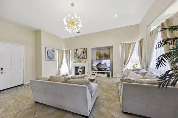 Bermuda Dunes, CA 92203,42533 Capri DR