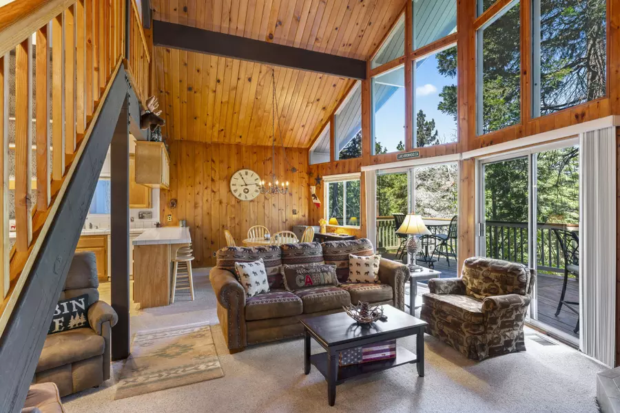 580 Arrowhead Villa RD, Lake Arrowhead, CA 92352