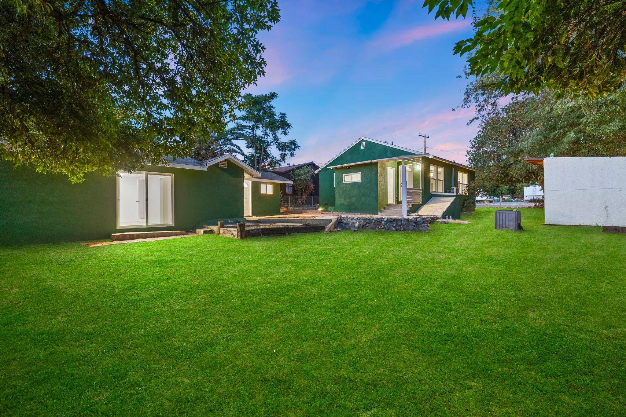 1873 Soffel AVE, Mentone, CA 92359